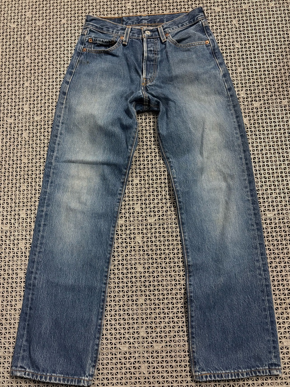 Vintage Levi's 501 Dark Wash Button-Fly Blue Jeans - Y2K